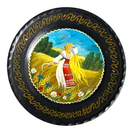Farfurie decorativa ceramica de perete handmade pictata manual, fata cu spice de grau, 24 cm
