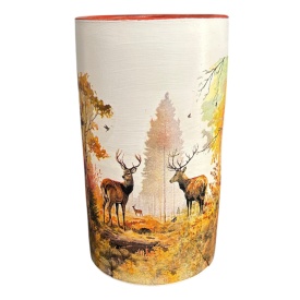 Vază alba cu peisaj din pădure,căprioare – decor elegant pentru casă