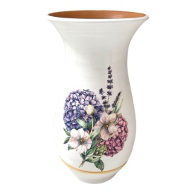 Vază ceramică albă cu liliac și detalii aurii, lucrată manual la Marginea, 25 cm