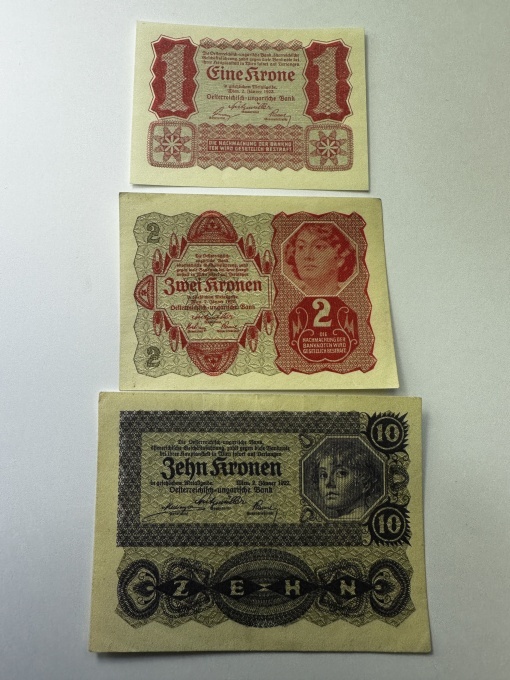 Austria - 1/2 /5 Kronen 1922