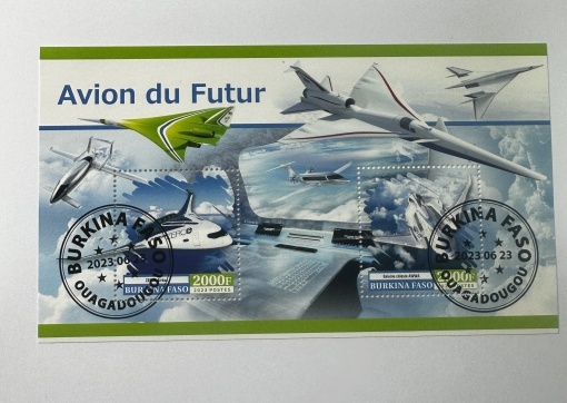 Bloc filatelic (colită) Burkina Faso 2023 – Avion du Futur – 4000F