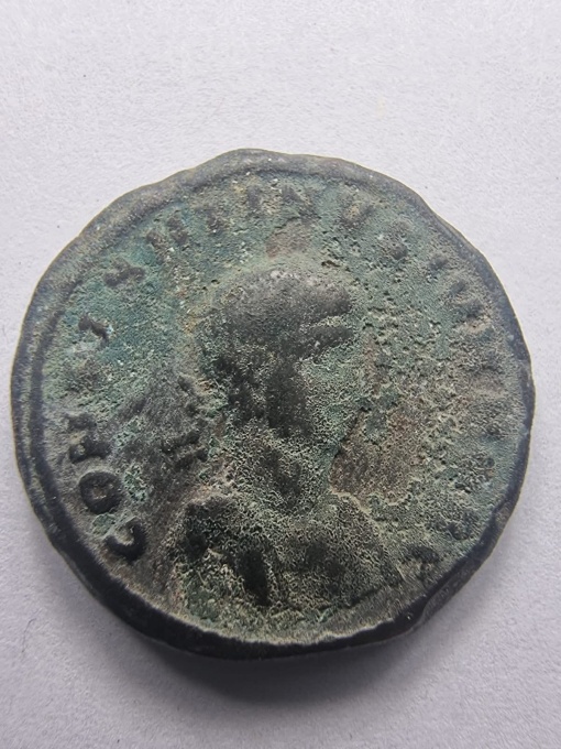 Moneda Romana , CONSTANTINE II , CAESAR , 326-330 d.Hr.