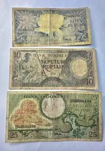 SET BANCNOTE INDONESIA - 5/10/25 RUPIAH ( 1958-1959 ) - Img 2