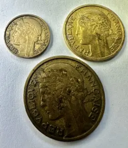 FRANTA - 50 Centimes / 1 FRANC / 2 FRANCS ( 1931-1937 ) - Img 2