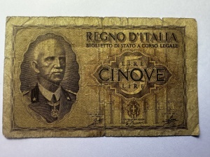 Regatul Italiei - Regele Vittorio Emanuele III - 5 Lire ( 1939-1943 ) - Img 1