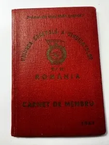 Carnet de membru al Uniunii Generale a Sindicatelor din România (UGSR), datat pe copertă 1967.