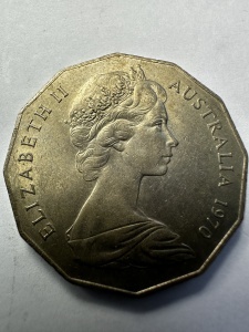 Moneda Comemorativa Australia - 50 Cents, 1970 – Captain James Cook Bicentenary (bicentenarul descoperirii Australiei de către James Cook în 1770). - Img 2