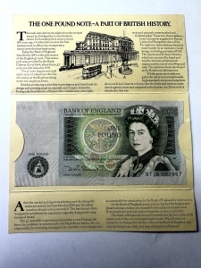 Bancnotă 1 Pound – Bank of England – Elisabeta a II-a - in folder de prezentare original