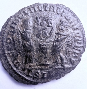CRISPUS - CAESAR ( 317-326 AD ) - Moneda Antica Romana - Img 2