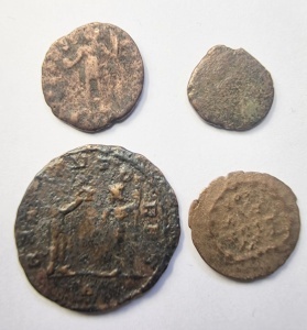 Lot x 4 Monede Romane - Img 2