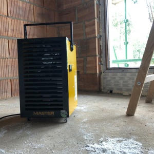 Dezumidificator profesional MASTER DH732