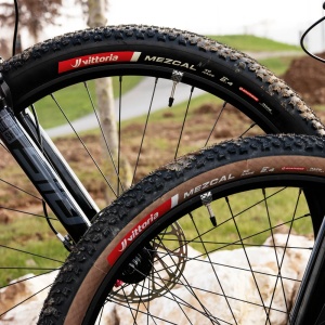 Anvelopa VITTORIA Mezcal 29x2.4(60-622) XC Race Tubeless Negru - Img 3
