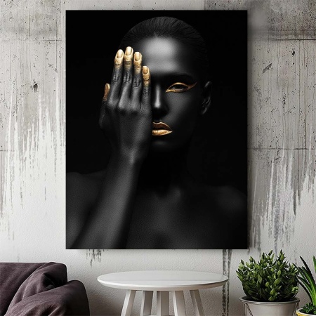 Tablou Canvas - Covering one eye - Img 3