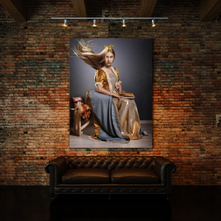 Portret Personalizat Cu Poza Ta - Golden Queen - Img 3