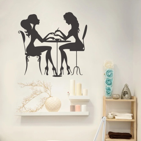 Girls at the nail salon - Img 3