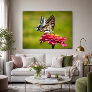 Tablou Canvas Fluture Pe Floare