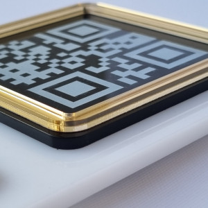 Meniu digital sau recenzie scanabil cu QR Cod din plexi alb de 5mm - Img 3
