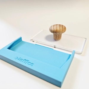 Ștampilă manuală interschimbabilă – un singur suport, multiple amprente 10x5cm (1 amprenta + 1 tusiera) - Img 2