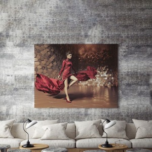 Tablou Canvas The Lady In Red - Img 3