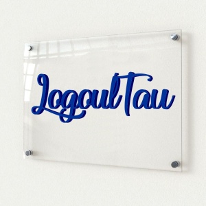 Sigla din plexiglass decupata pe contur pe baza de plexi transparent 50x30cm