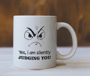 Cana Cu Mesaj - I Am Silently Judging You