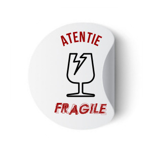 Etichete personalizate cu FRAGILE, 100 buc, PVC, rezistente la apa