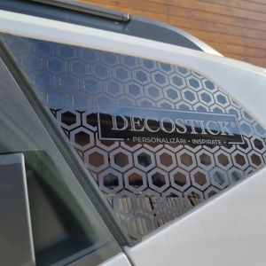 Sticker auto de geamuri Honeycomb - tip fagure - fara logo - set 2 bucati 50x35cm - Img 3