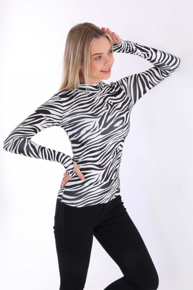 Bluza cropped Bella, pe gat, Zebra - 4 | YEO