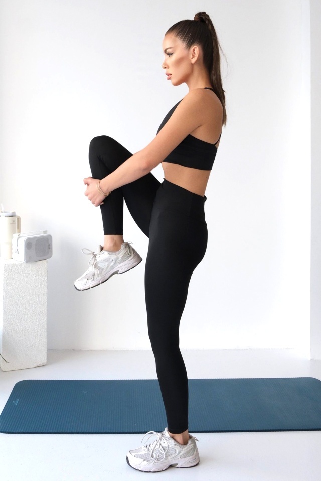 Compleu fitness RYGA, top si colanti cu banda modelatoare, Negru, Marime S/M - 2 | YEO