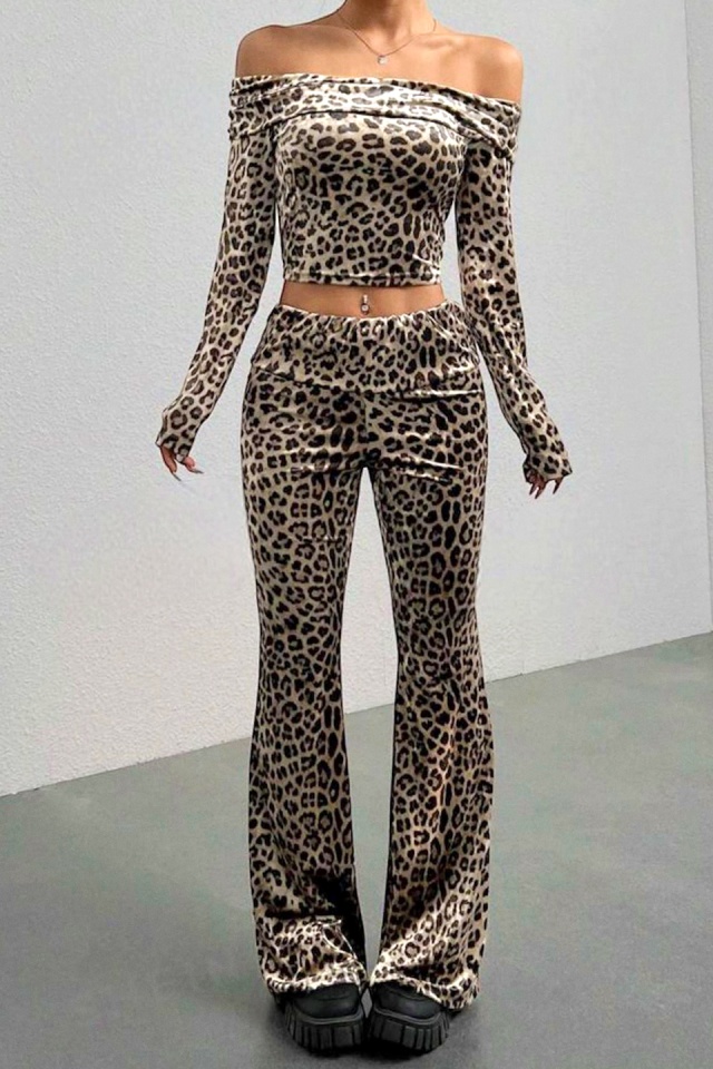 Compleu casual pentru femei MUZA, cu decolteu barcuta si pantaloni evazati, Animal Print Leopard