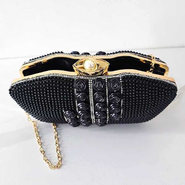 Geanta de ocazie, Opulent Style, de tip clutch, cu detalii decorative florale si perle, Negru - 1 | YEO