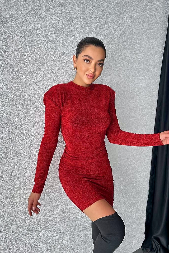 Rochie eleganta MiraBELL, bodycon si croi cu umeri supradimensionati, Rosu