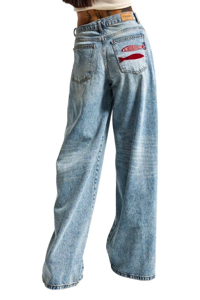 Blugi prespalati MediTERRA loose fit, cu aplicatii in relief, Albastru deschis