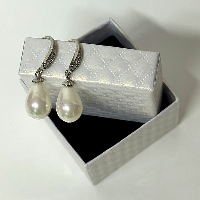 Cercei eleganti Pearls, accesorizati cu perle si pietre semipretioase, in cutie cadou, Alb unt - 3 | YEO