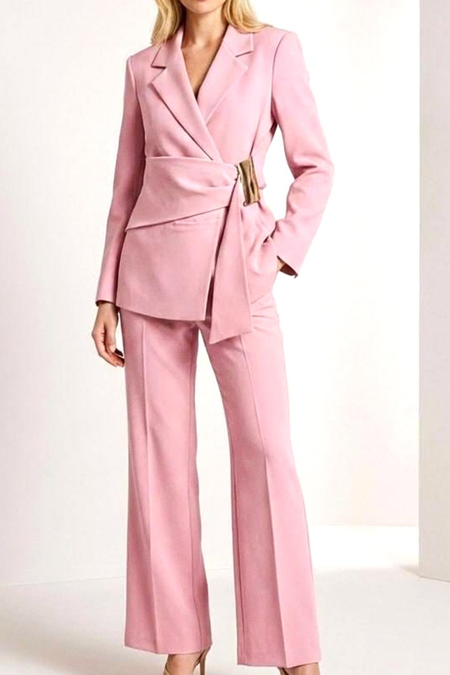 Costum Lumira doua piese, sacou cu detaliu elegant si catarama aurie, Roz, Marime S/M