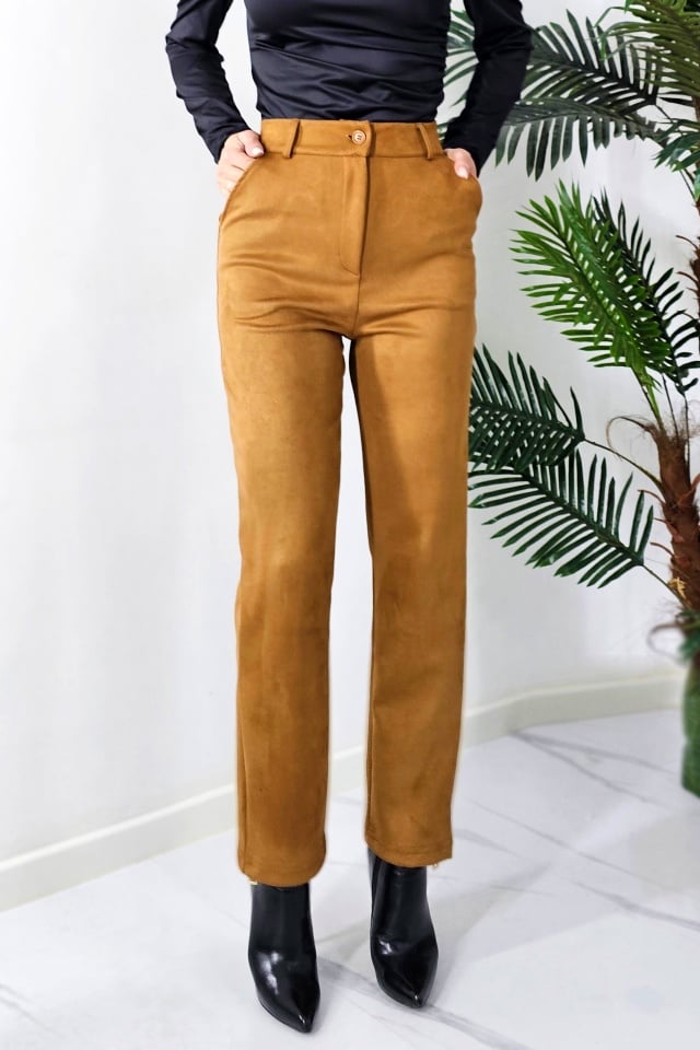 Pantaloni de dama cu aspect de piele intoarsa Silkwood, cu talie inalta si croi lejer, Maro