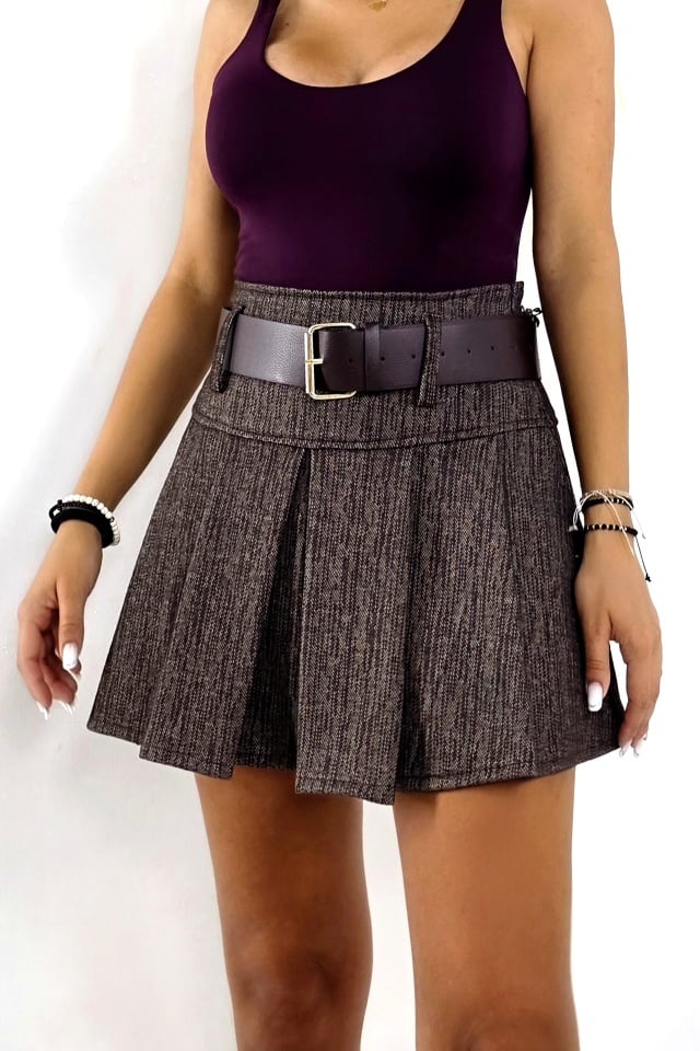 Fusta scurta pantalon ANTHEA, croi cu pense si curea, Maro