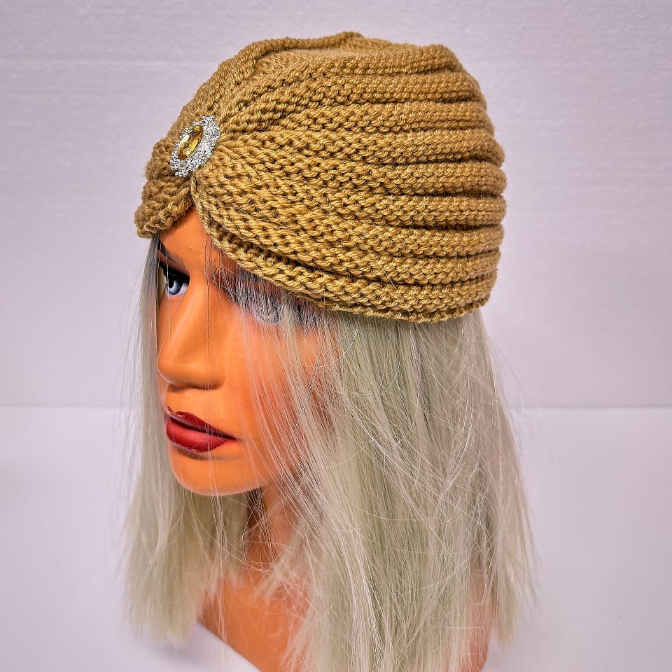 Caciula dama tip turban, NIDEH, cu brosa si textura tricotata, Bej - 2 | YEO