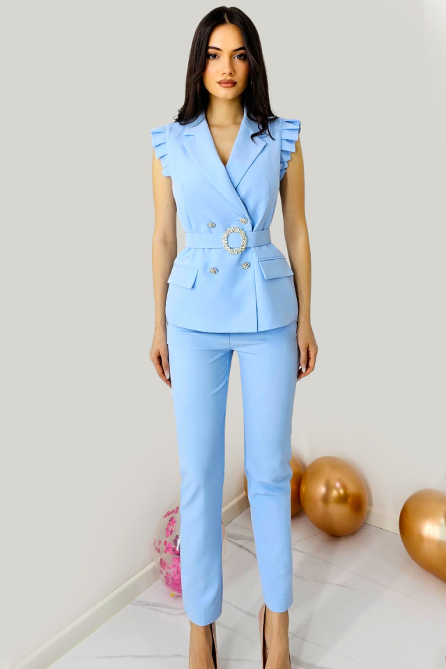 Costum elegant AmyShea, cu sacou fara maneca si pantaloni skinny, Albastru baby blue