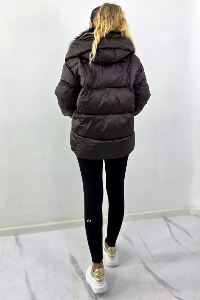 Geaca groasa de fas, SoReal, asimetrica, cu guler din blana eco, MARO