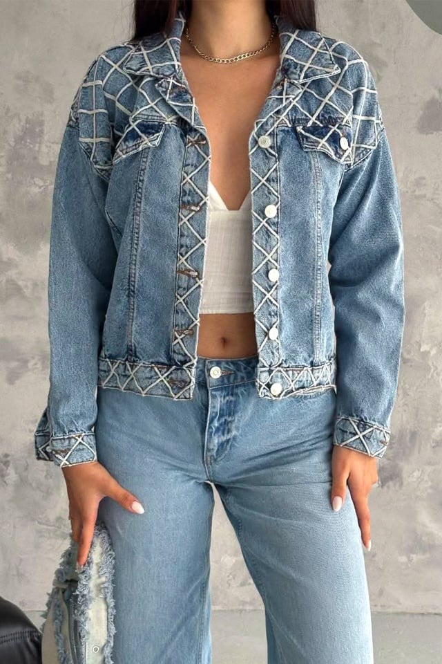 Geaca scurta de dama Arusha, cu detalii geometrice si butoni metalici, Albastru Denim