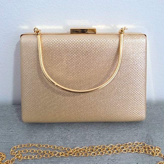 Geanta de ocazie, SYLVI, tip clutch, cu lant detasabil auriu si piele ecologica, GOLD