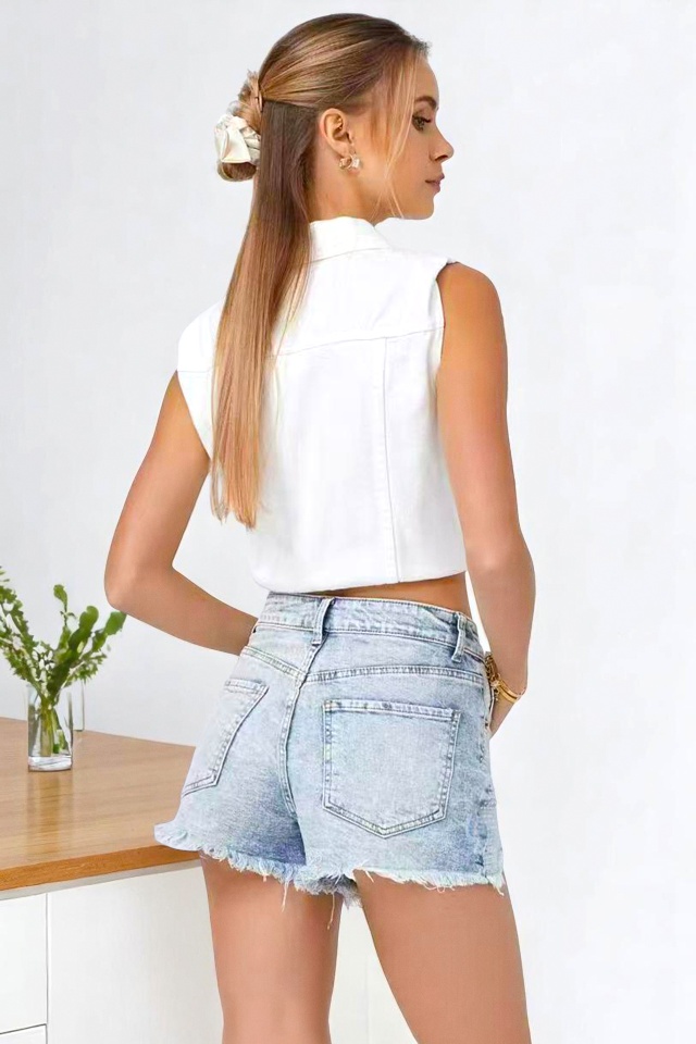 Pantaloni scurti de blugi YOVA, cristale si perforatii ample, Albastru zapada - 1 | YEO
