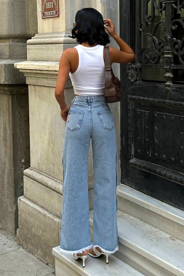 Blugi wide leg Banyo, cu capse si franjuri, Albastru deschis