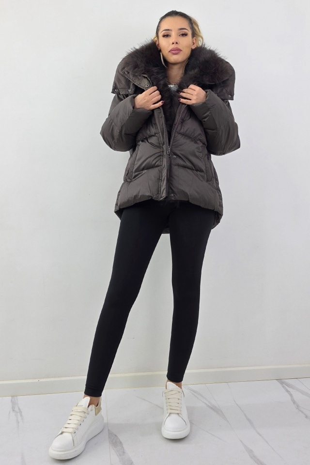 Geaca groasa de fas, SoReal, asimetrica, cu guler din blana eco, MARO