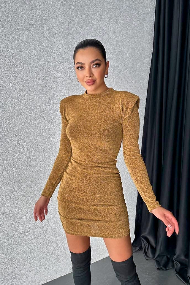 Rochie eleganta MiraBELL, bodycon si croi cu umeri supradimensionati, Auriu