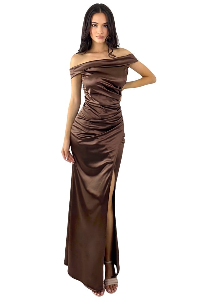 Rochie lunga de banchet DHALIA, cu efect satinat si crapatura, Brown Chocolate