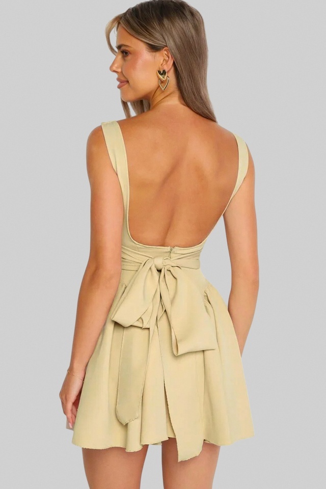 Rochie scurta babydoll MARA, cu spatele gol si funda, Bej, Marime S/M/L