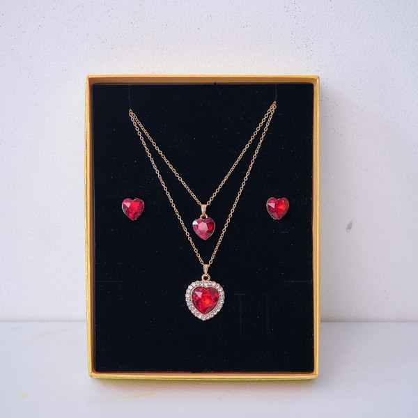 Set accesorii Danser a Deux, din inox, cu cercei, sirag cu doua lanturi si pandativ cu pietre, in cutie eleganta, Gold Heart Rosu