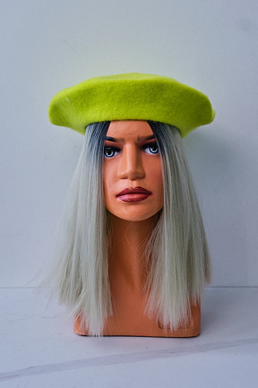 Basca dama French, de tip bereta, Verde lime